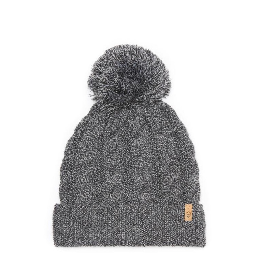 Atlin Pom beanie by Tentree
